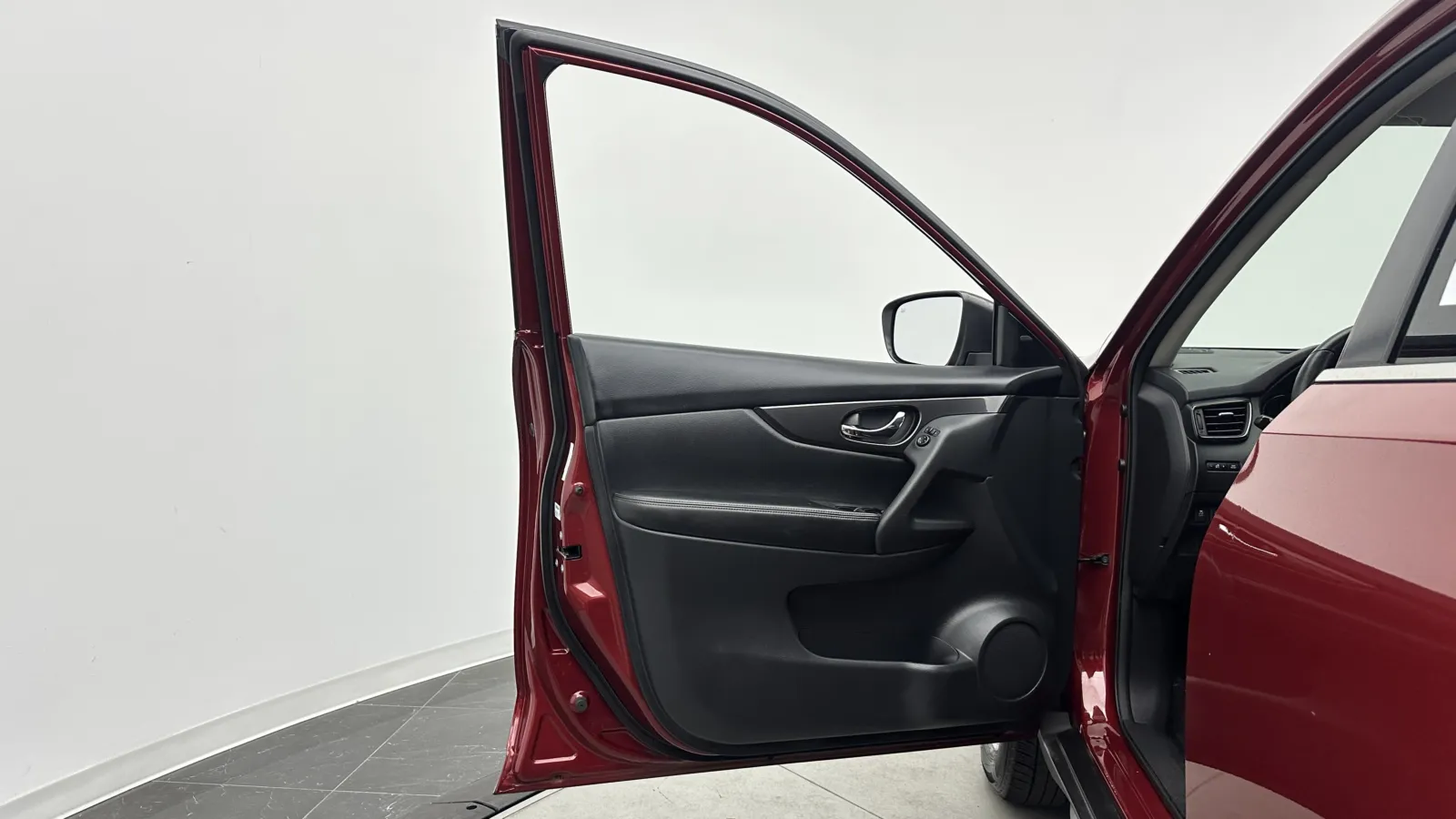 Nissan Rogue photo 9