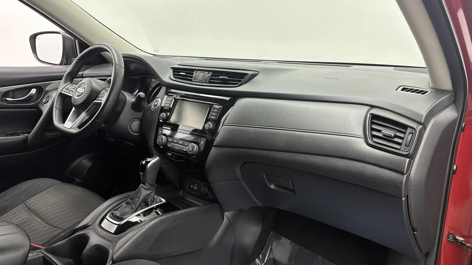Nissan Rogue photo 37