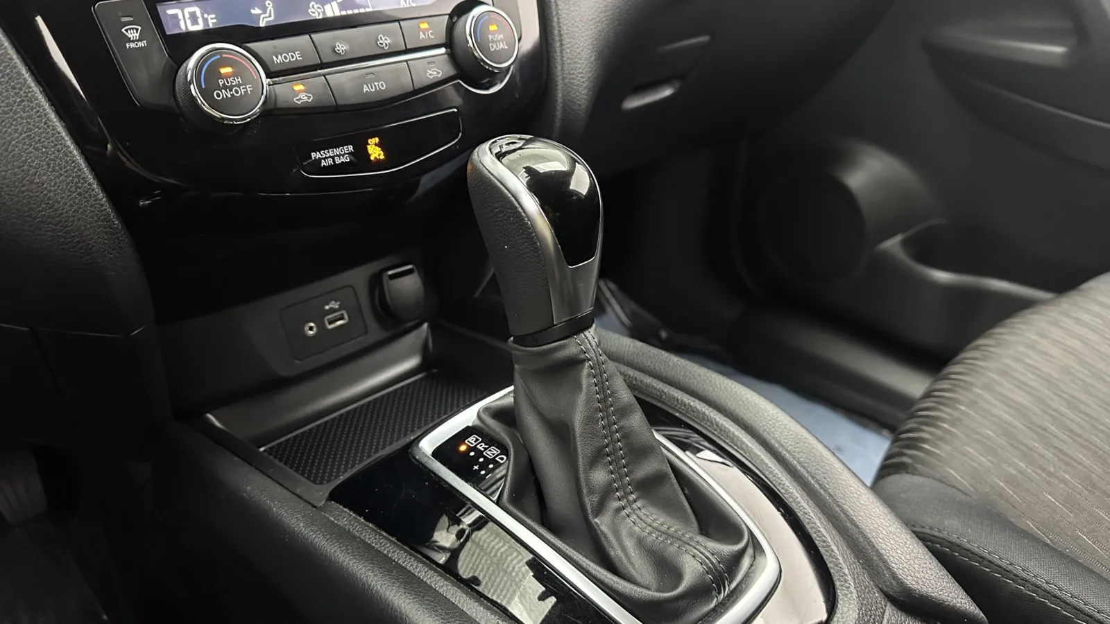 Nissan Rogue photo 21