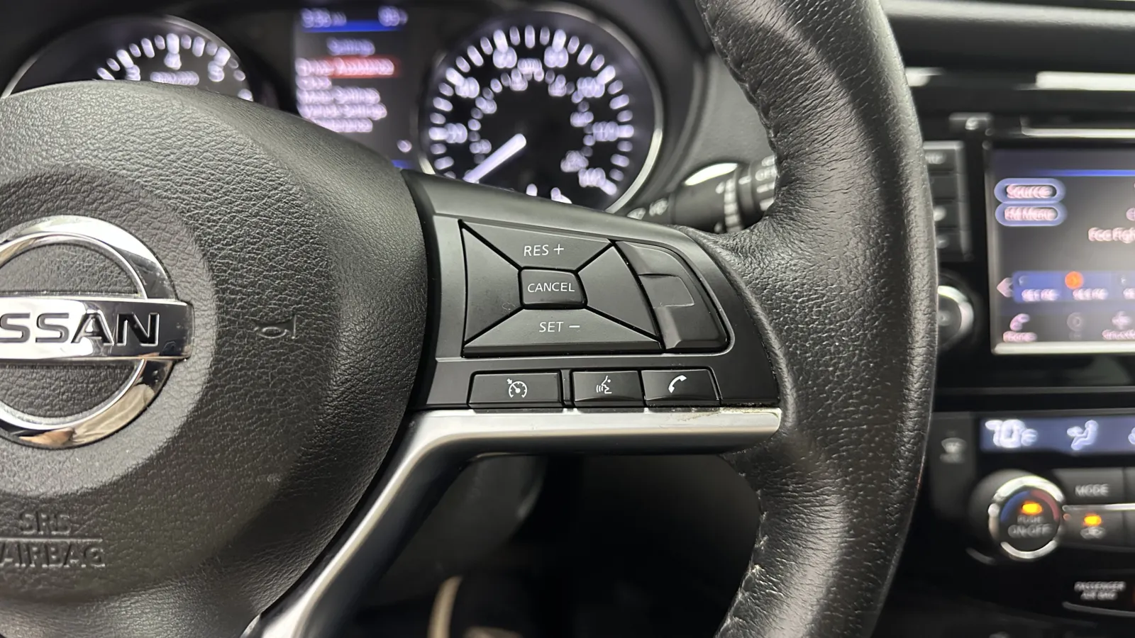 Nissan Rogue photo 20