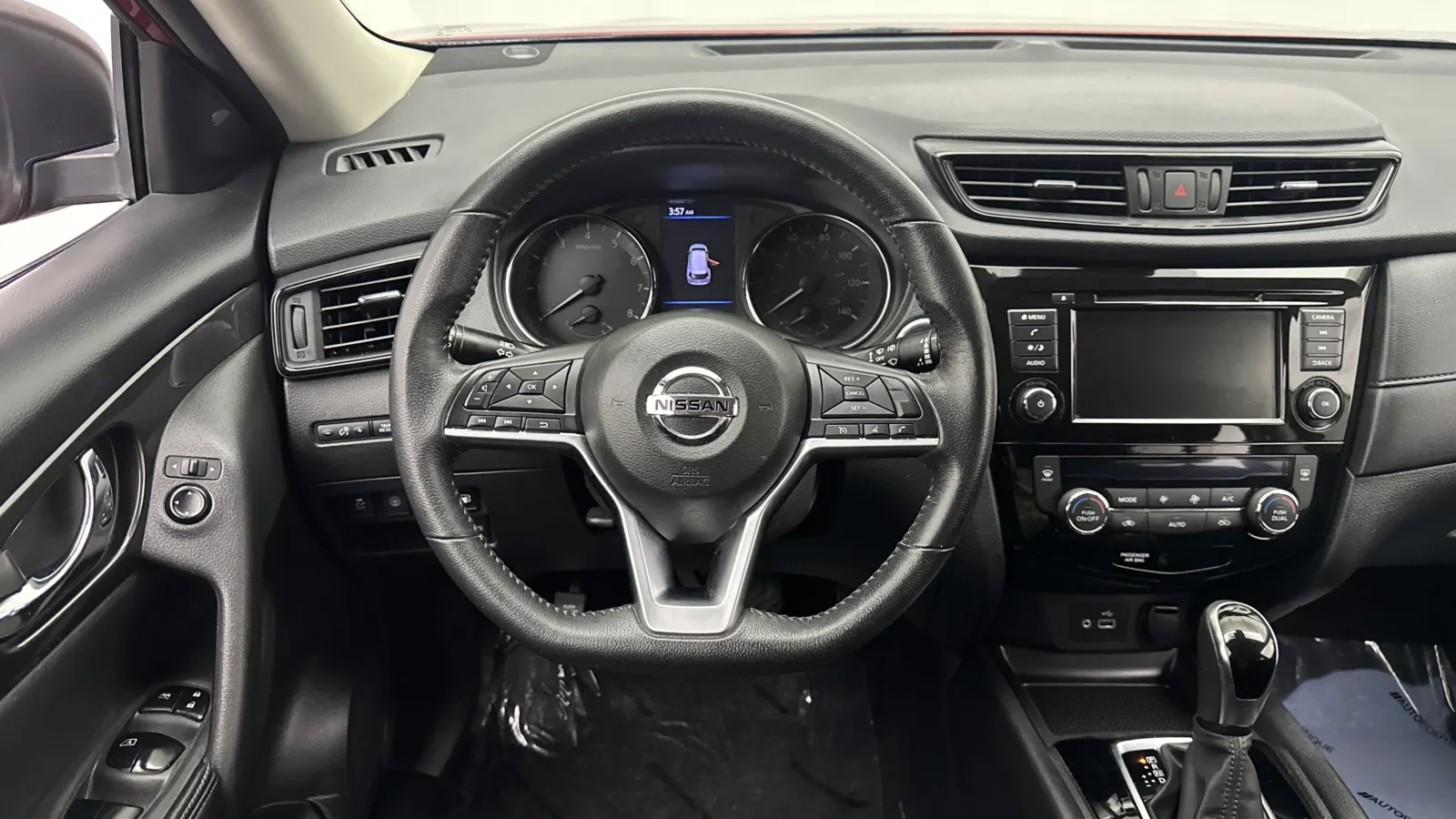 Nissan Rogue photo 30
