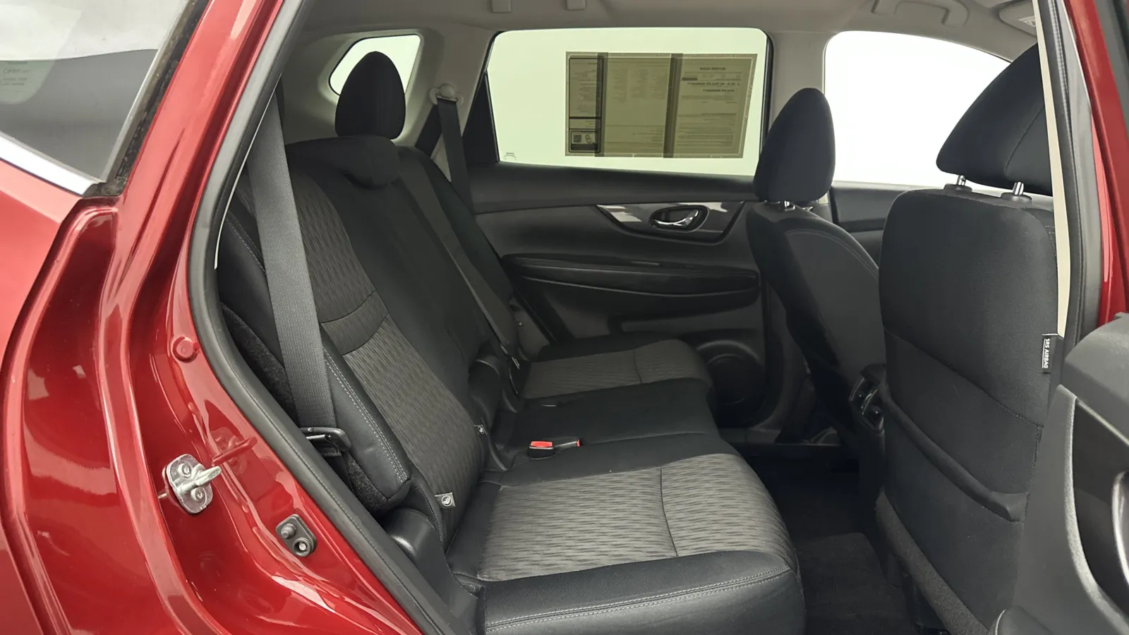 Nissan Rogue photo 29
