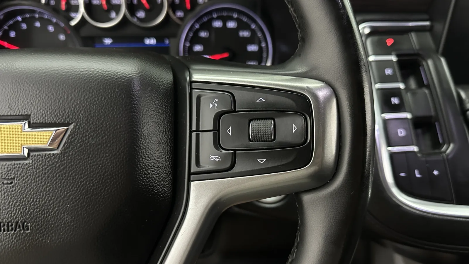 Chevrolet Tahoe photo 20