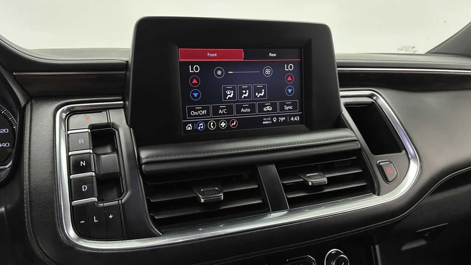 Chevrolet Tahoe photo 17
