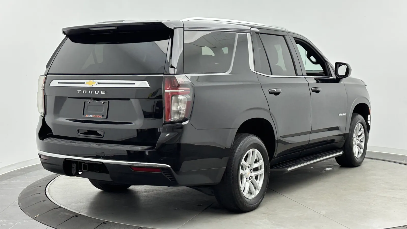 Chevrolet Tahoe photo 7