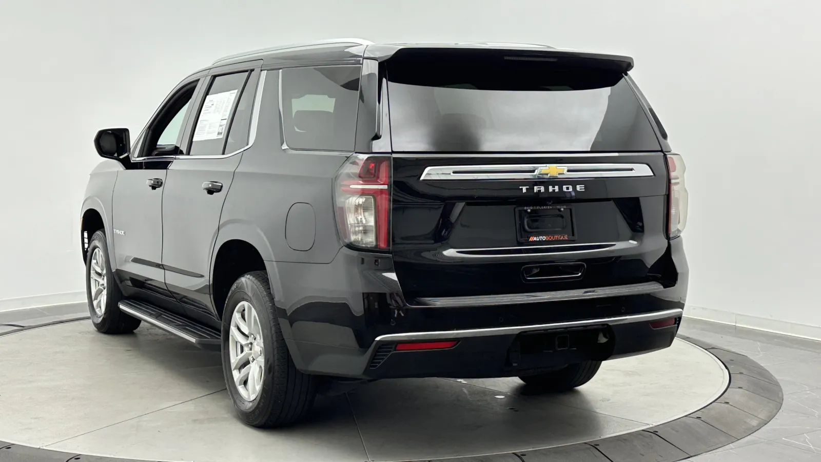 Chevrolet Tahoe photo 5