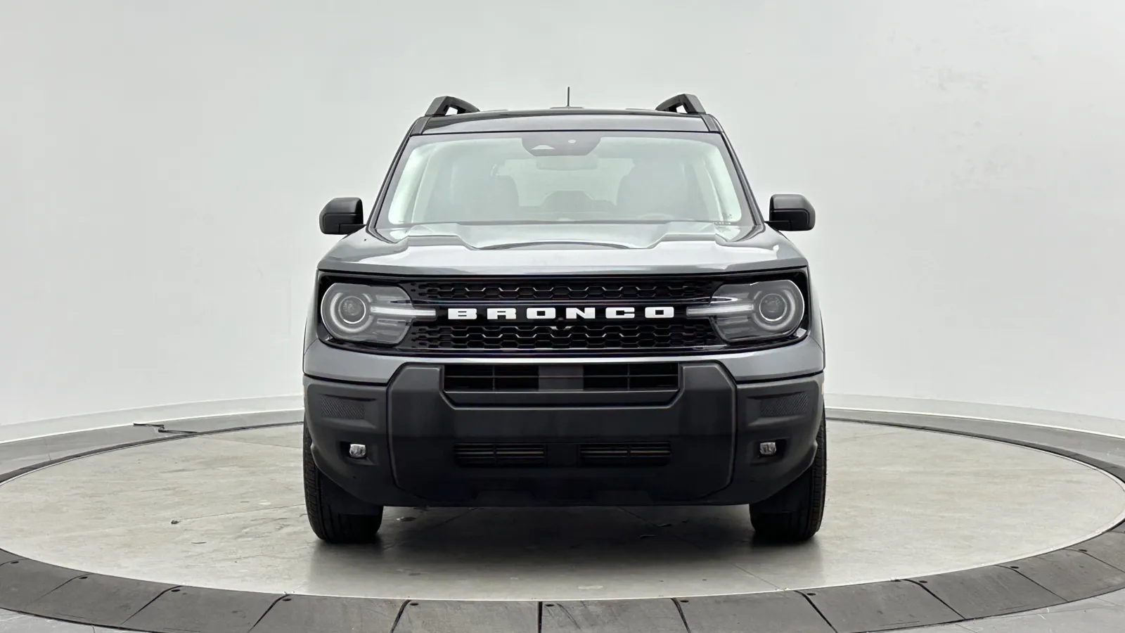 Ford Bronco Sport photo 2