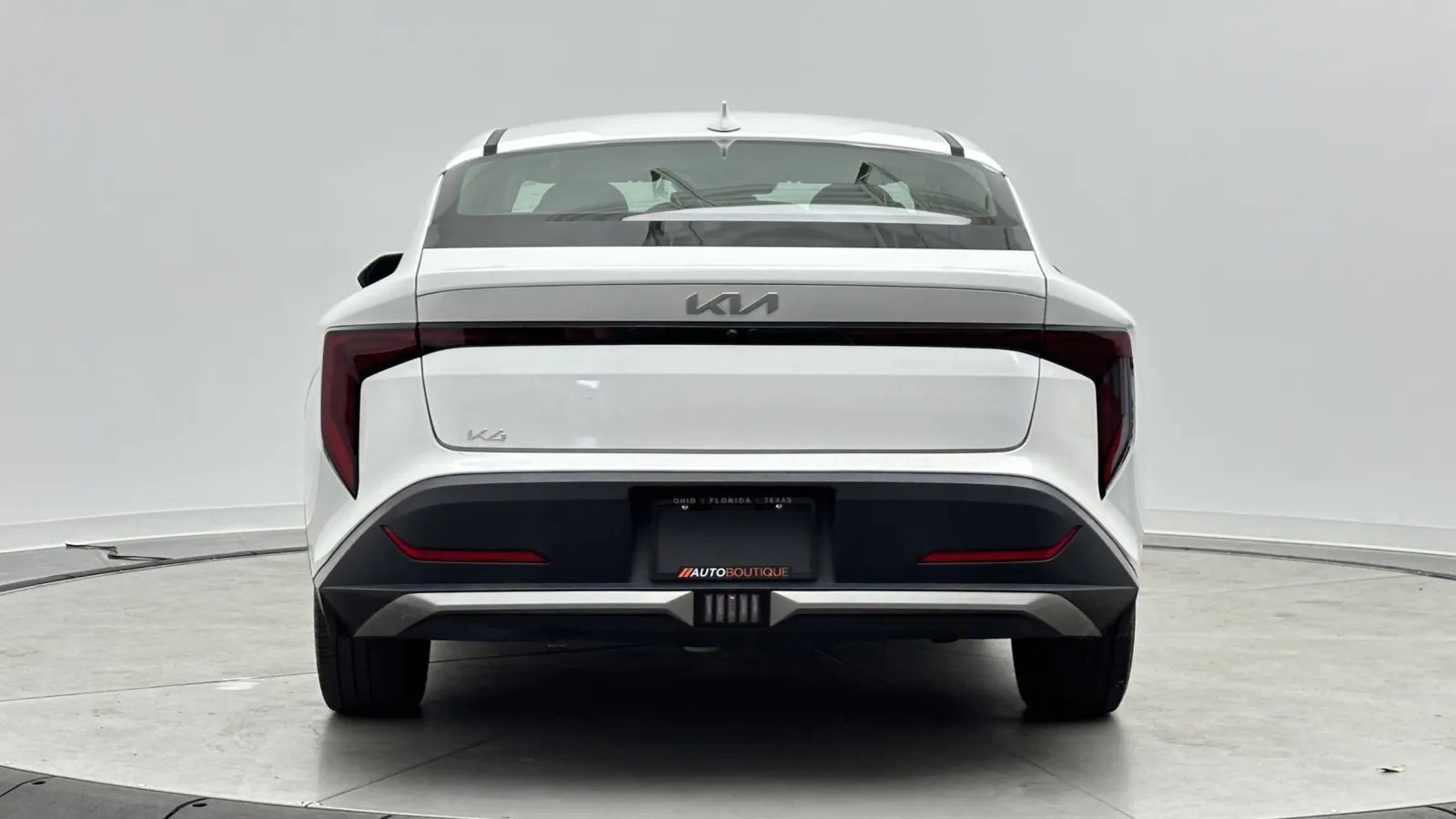 Kia K4 photo 6