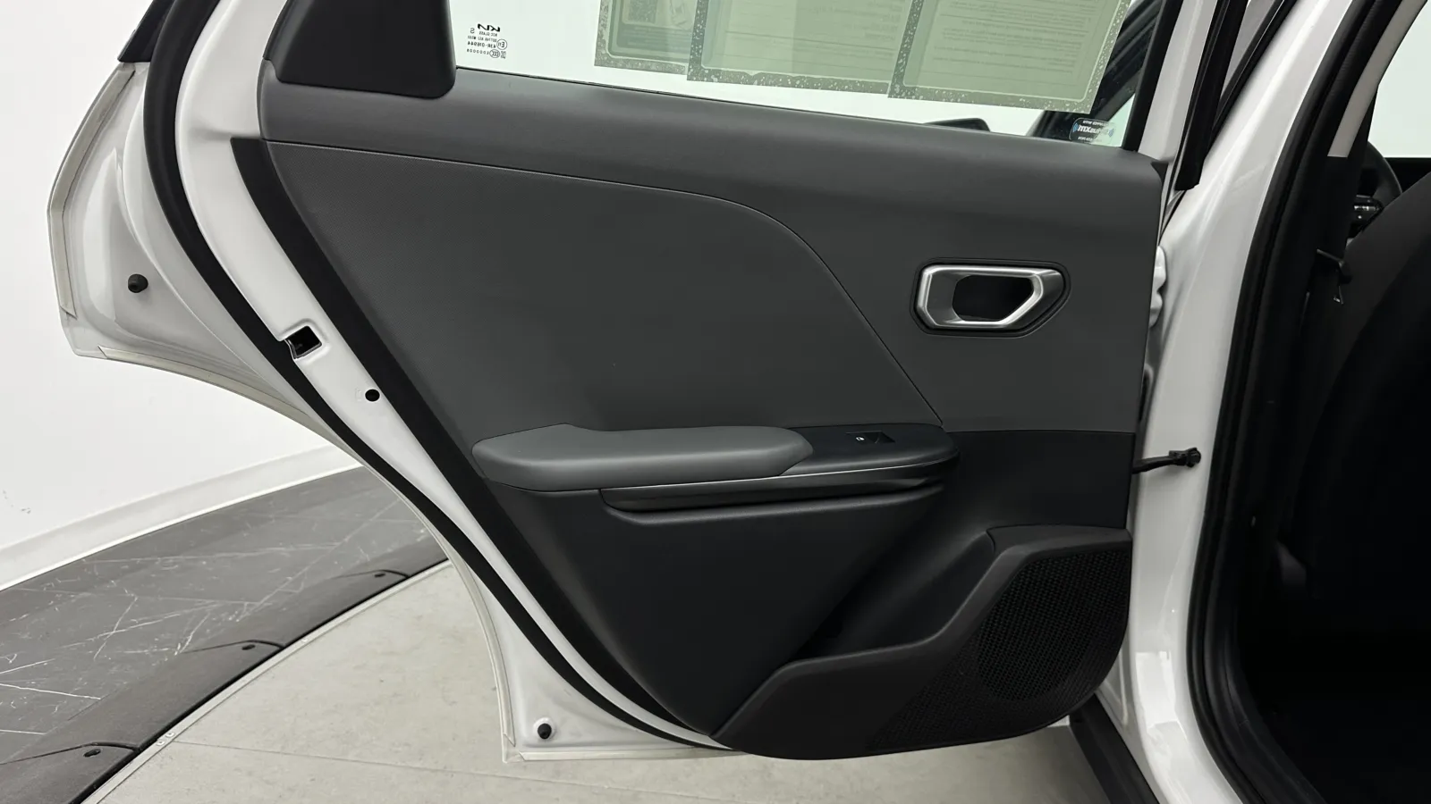 Kia K4 photo 22