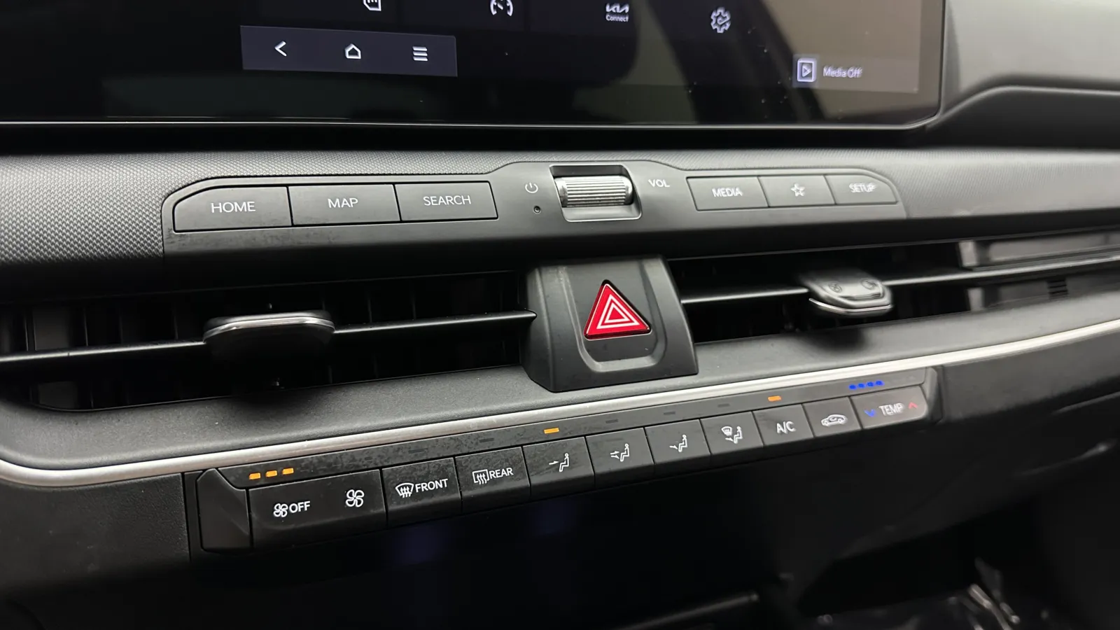 Kia K4 photo 15