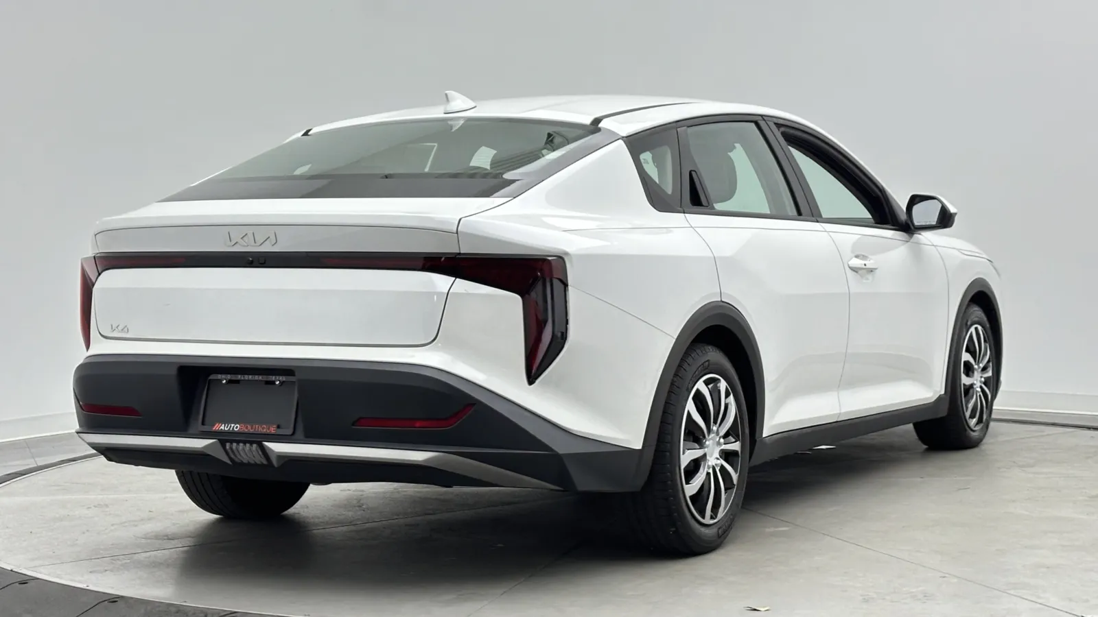 Kia K4 photo 7