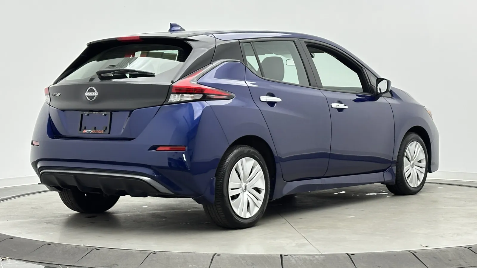 Nissan Leaf photo 7