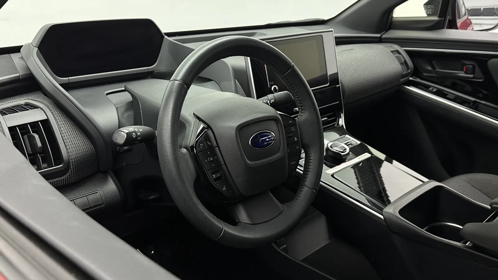 Subaru Solterra photo 8