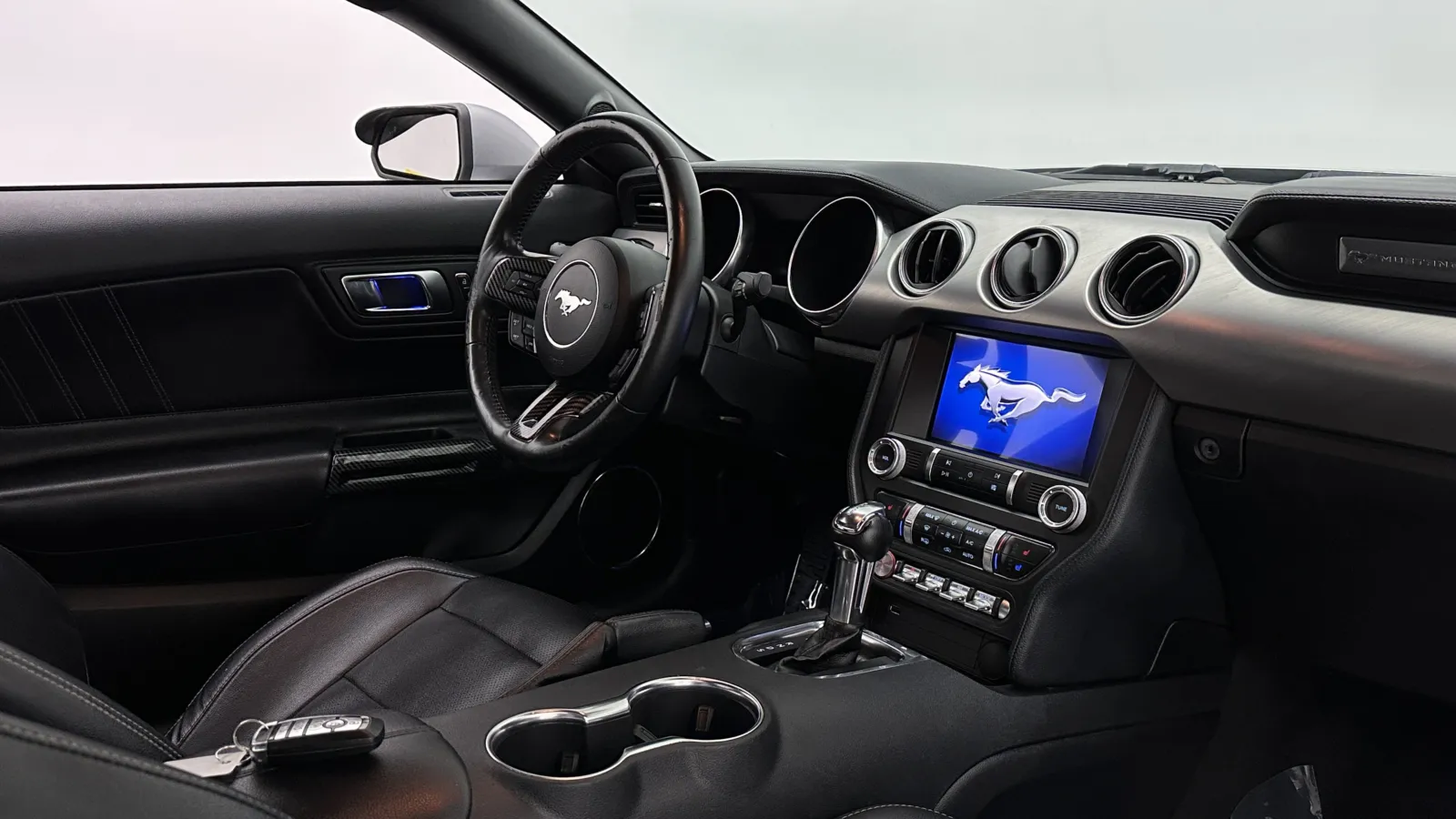 Ford Mustang photo 28