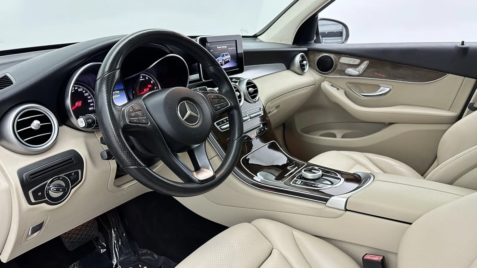 Mercedes-Benz GLC photo 15