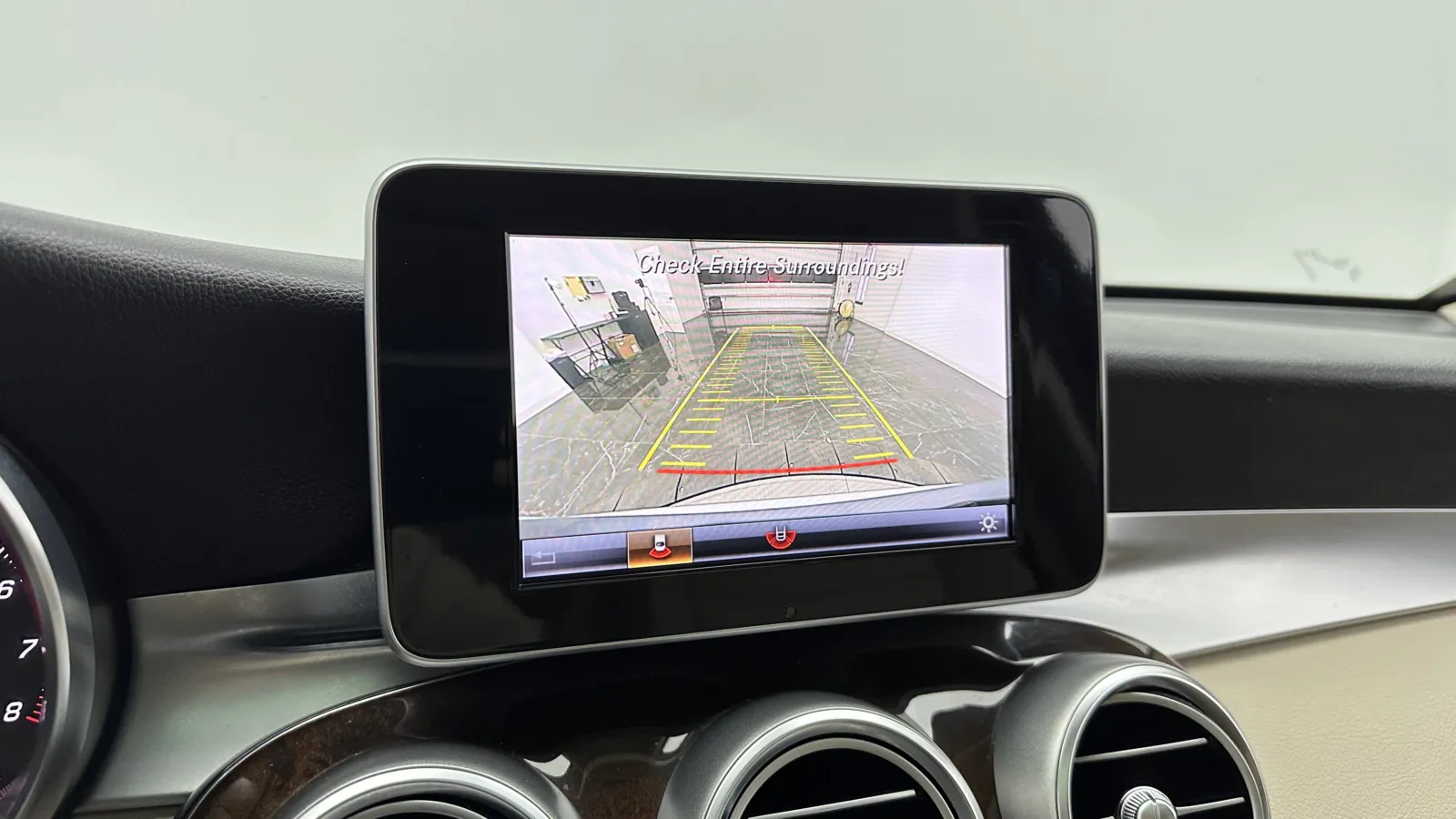 Mercedes-Benz GLC photo 17