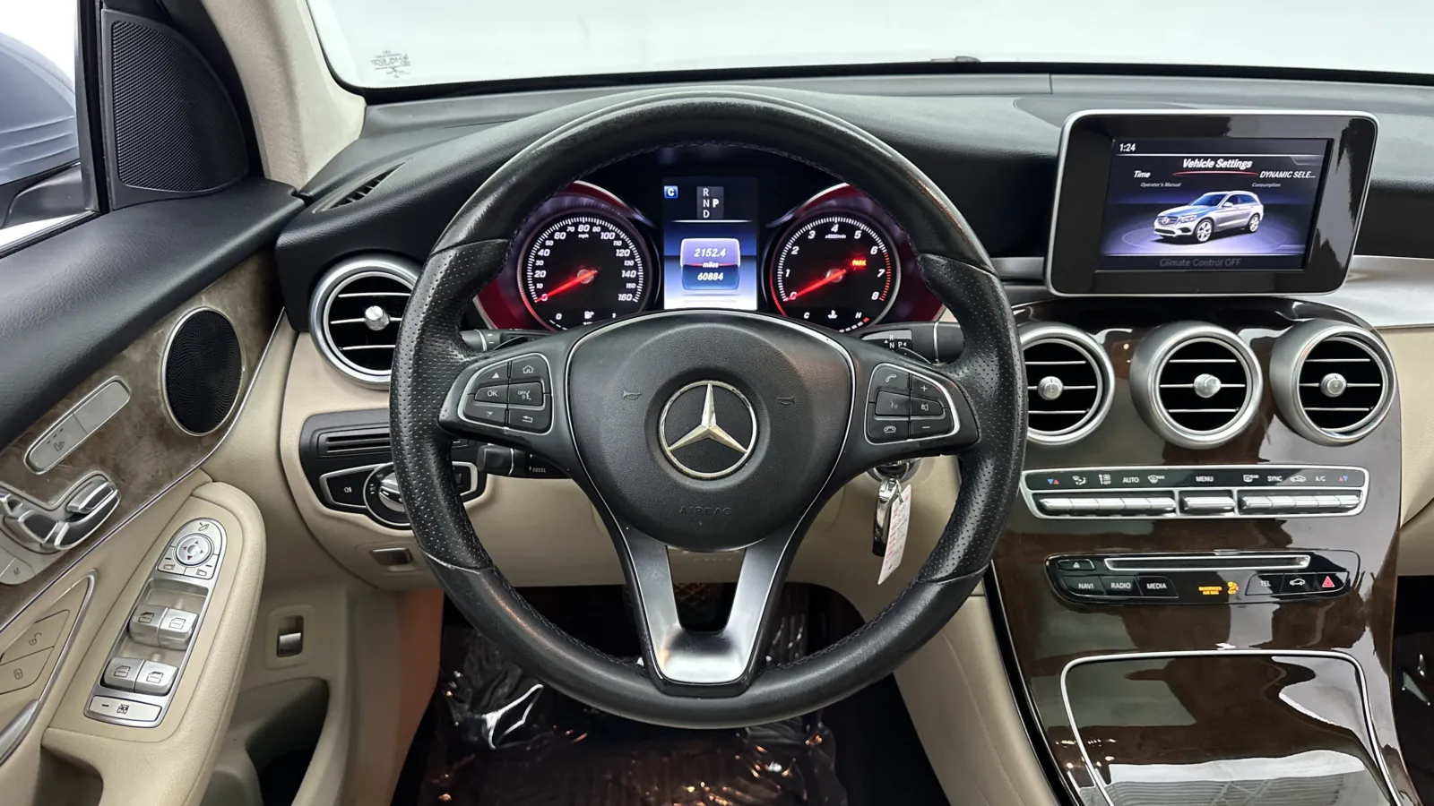 Mercedes-Benz GLC photo 30