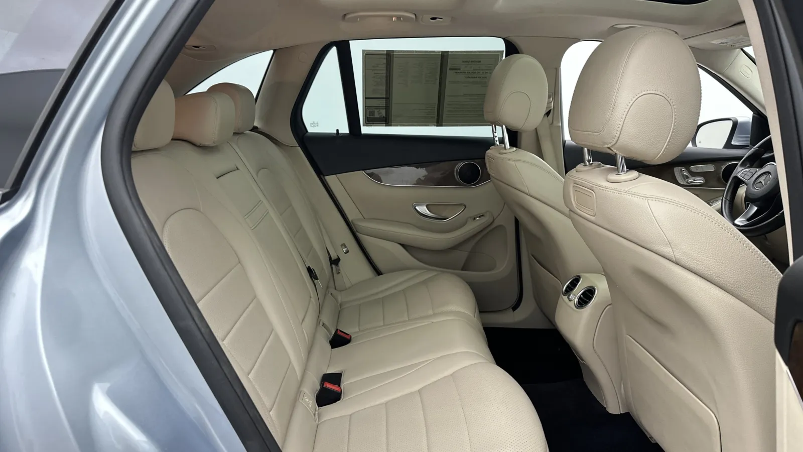 Mercedes-Benz GLC photo 29