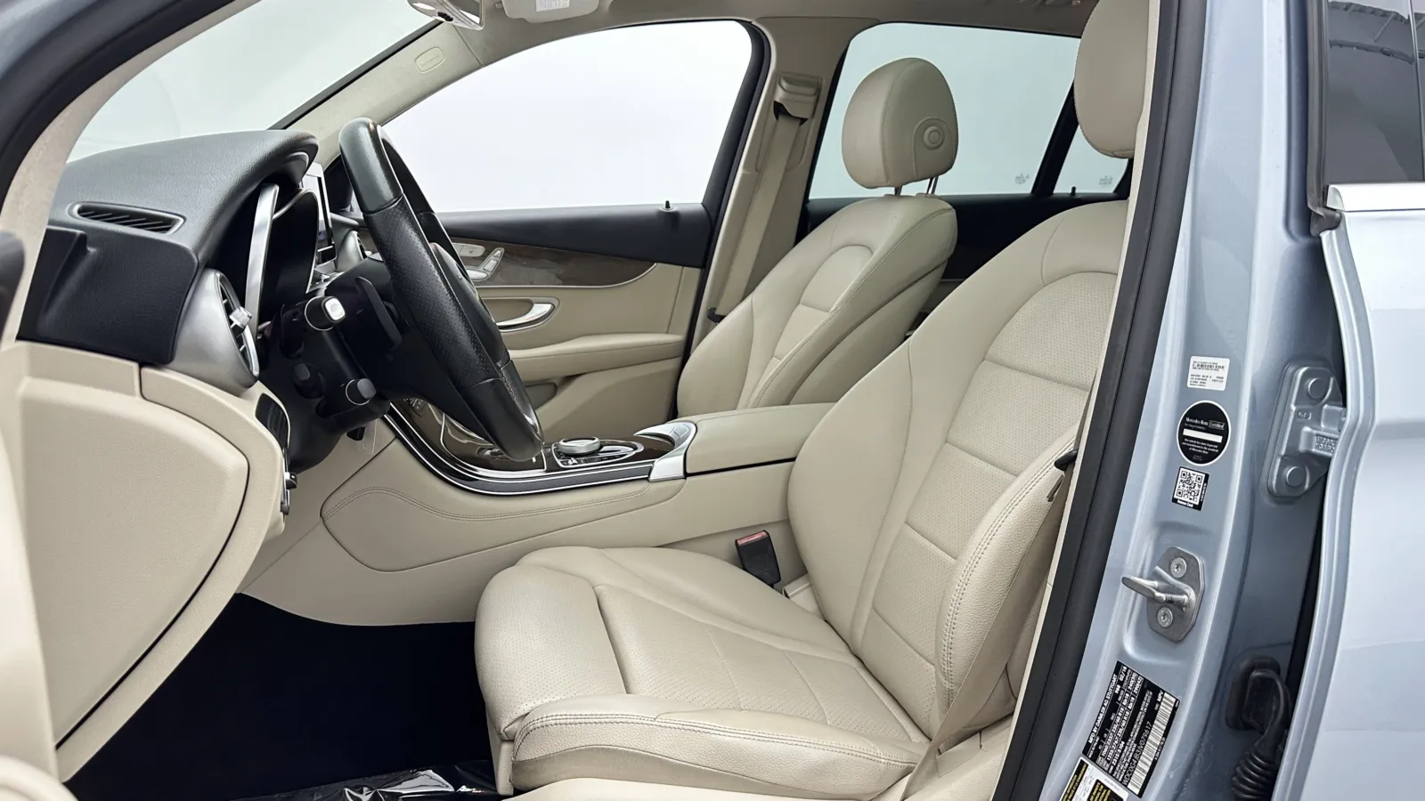 Mercedes-Benz GLC photo 12