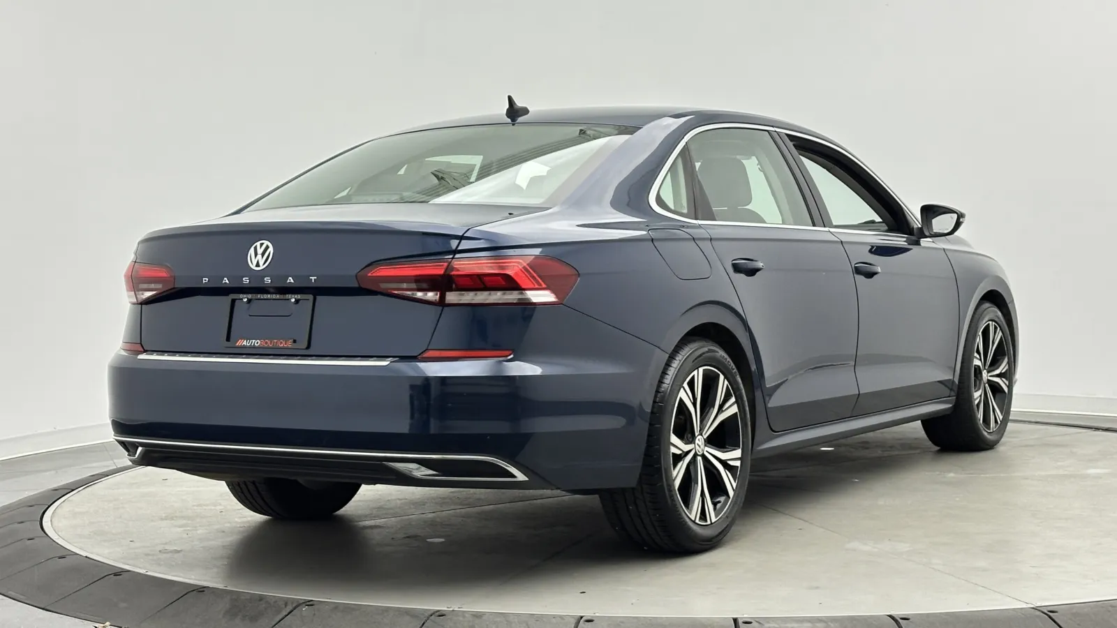 Volkswagen Passat photo 8