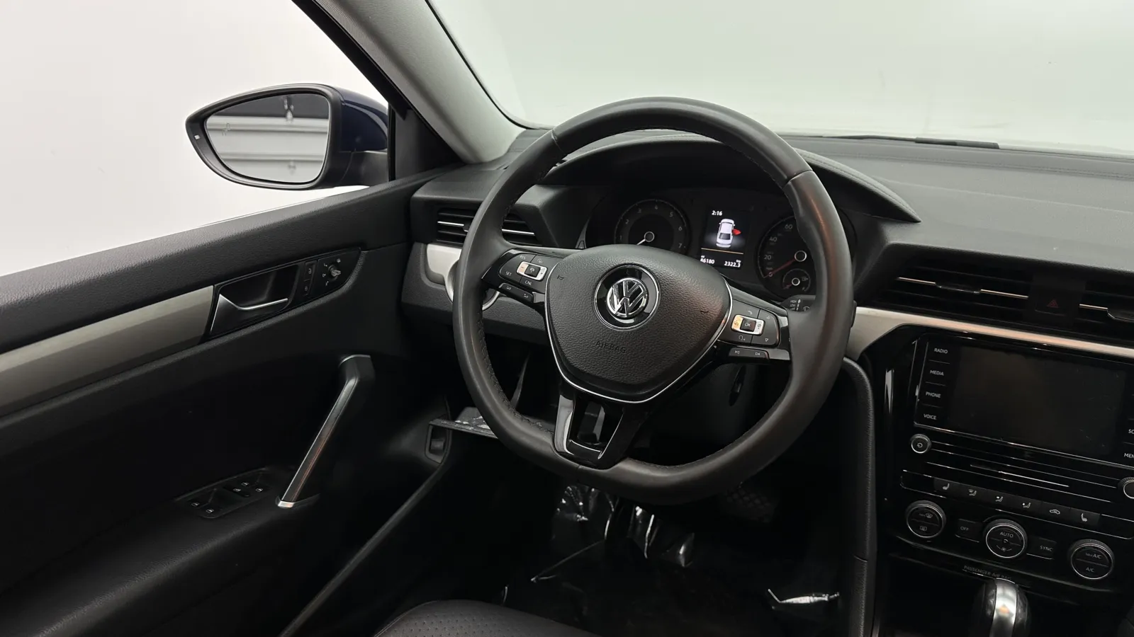 Volkswagen Passat photo 28