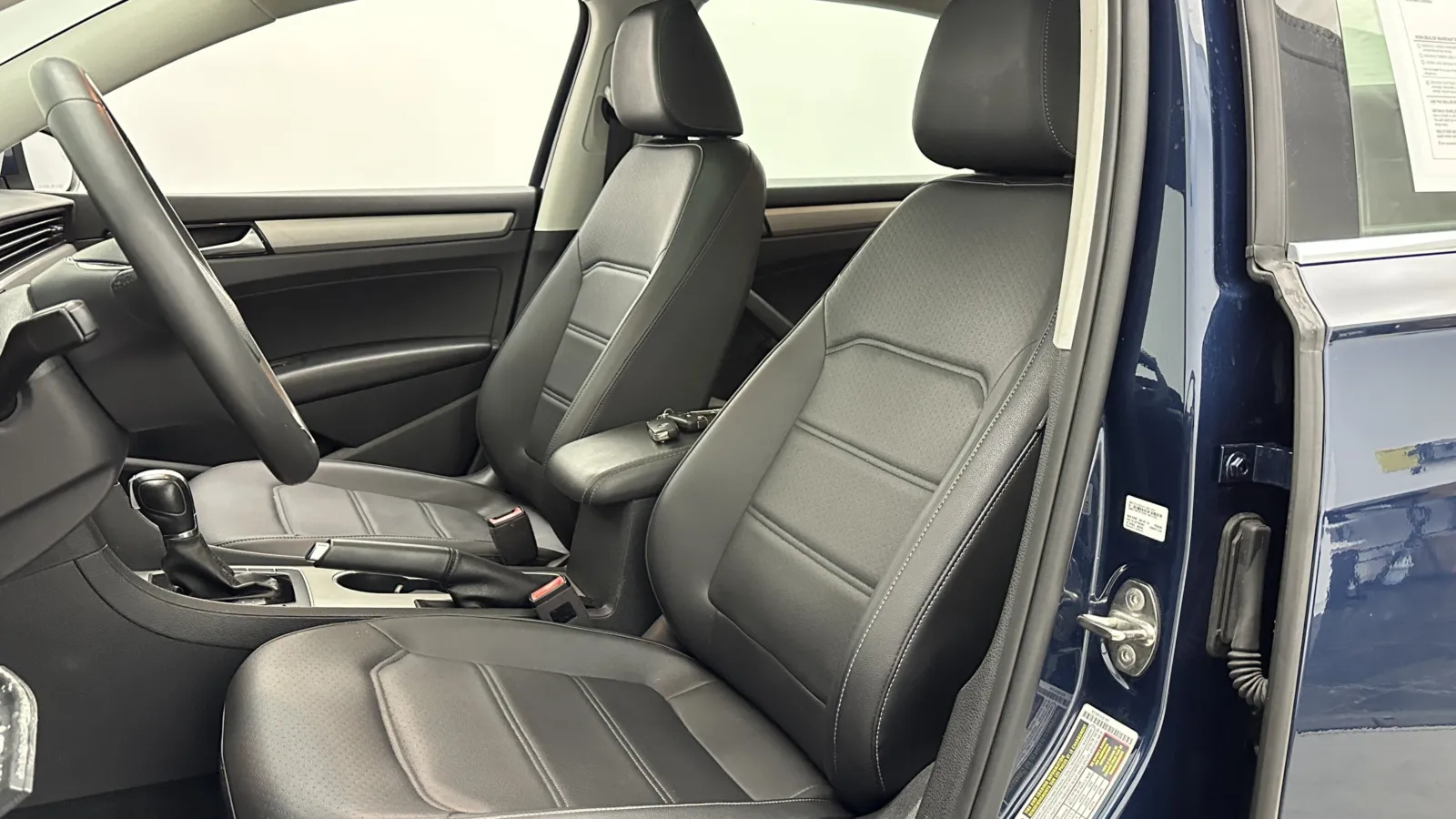 Volkswagen Passat photo 14