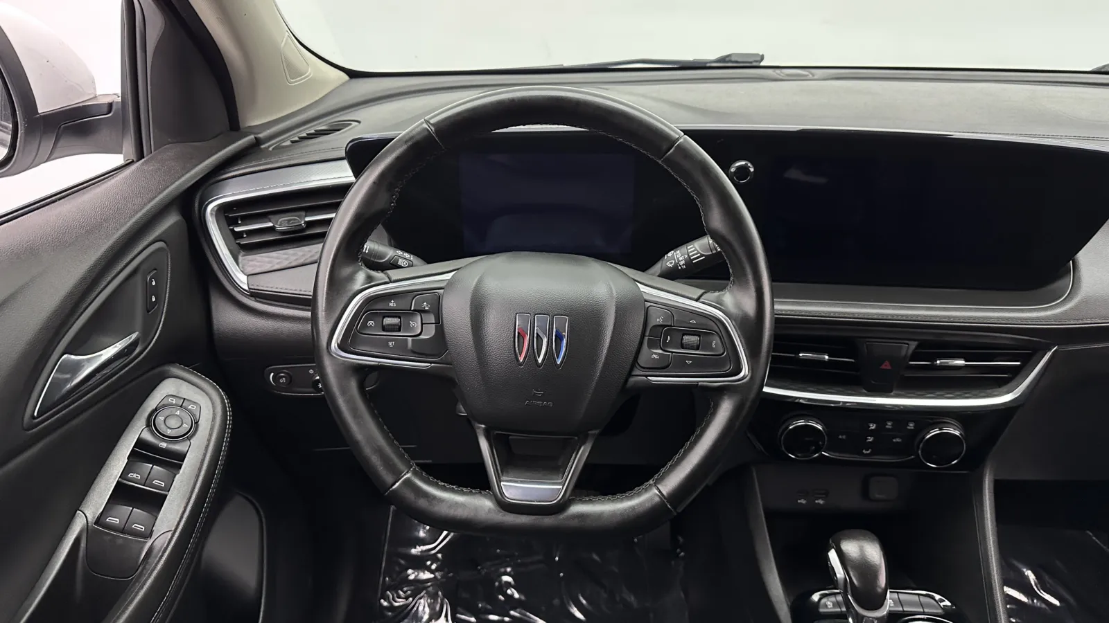 Buick Encore GX photo 27