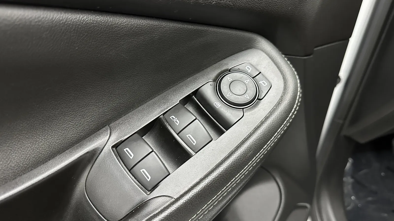 Buick Encore GX photo 11