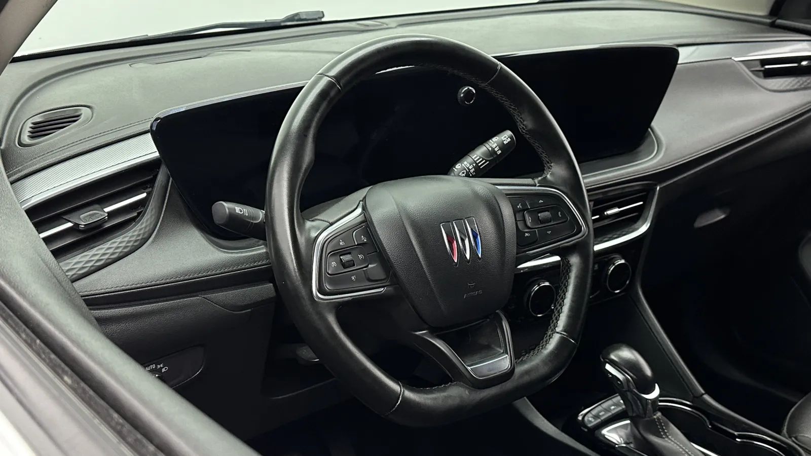 Buick Encore GX photo 9