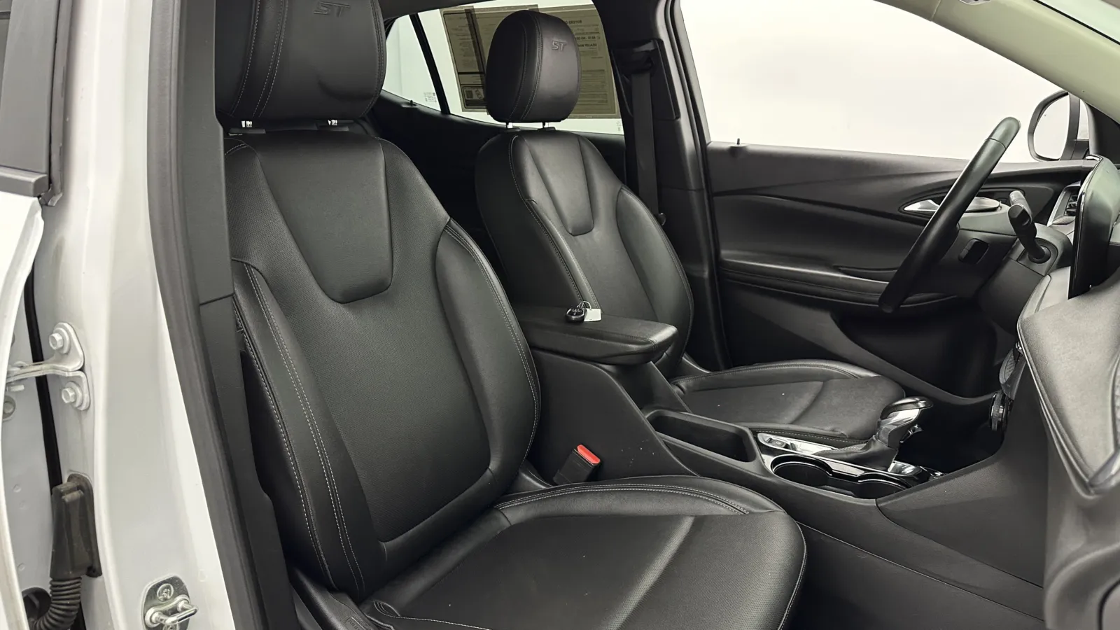 Buick Encore GX photo 33