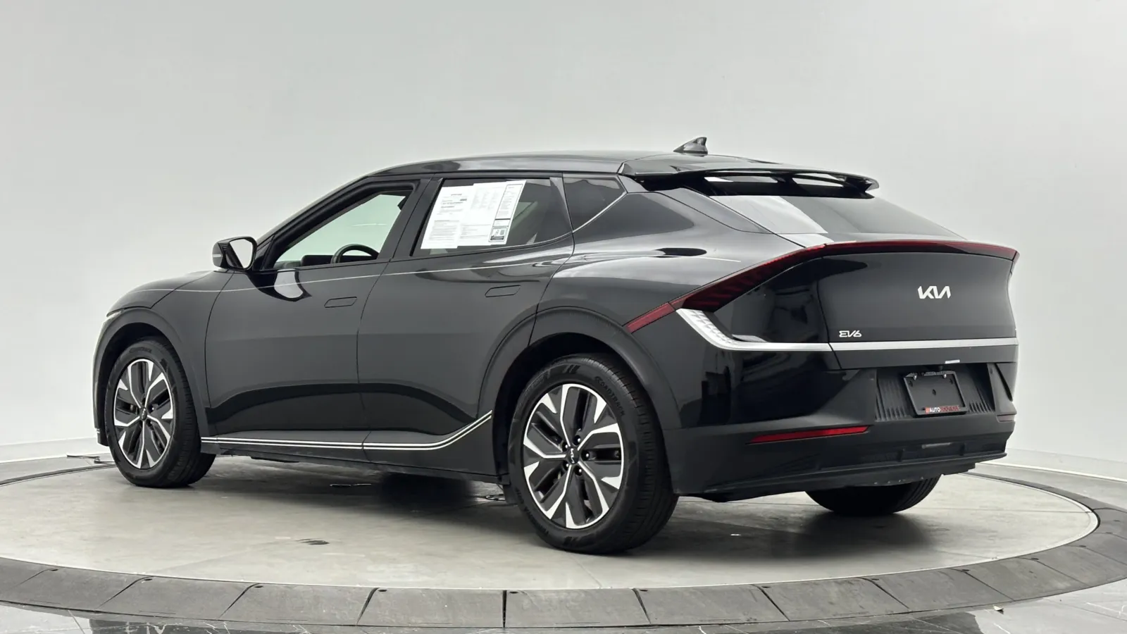 Kia EV6 photo 9