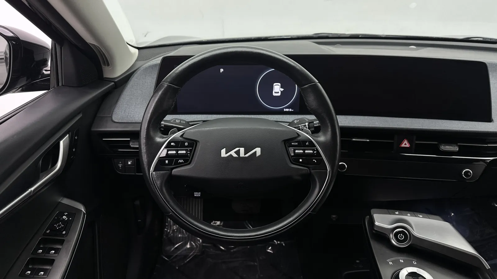 Kia EV6 photo 31