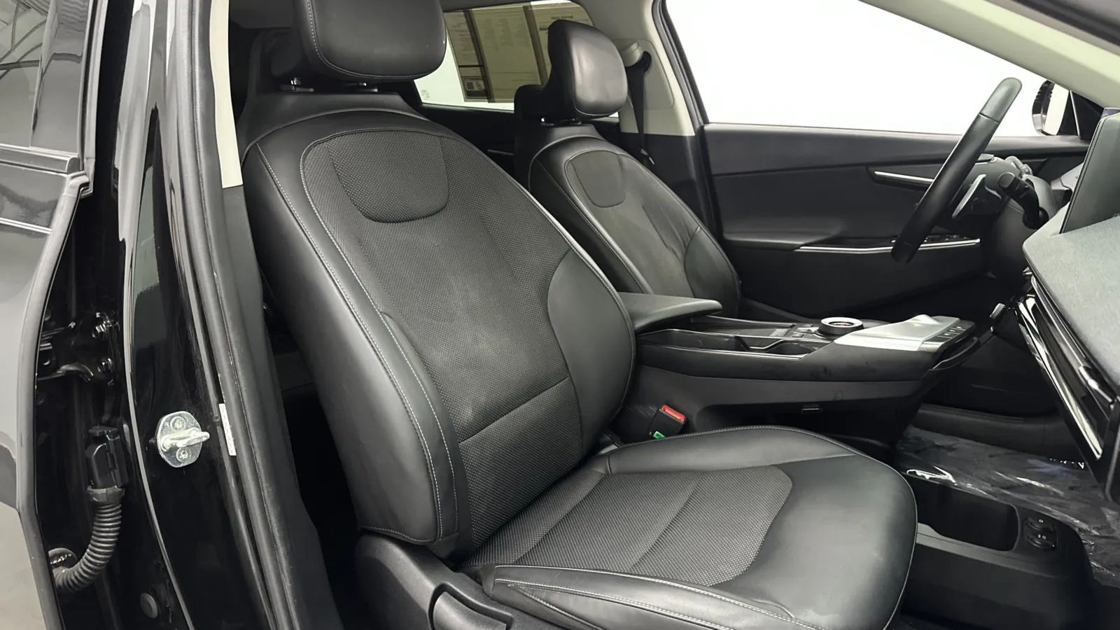 Kia EV6 photo 37