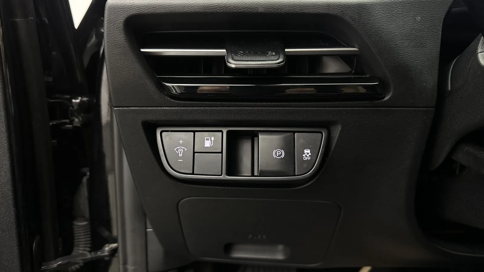 Kia EV6 photo 22