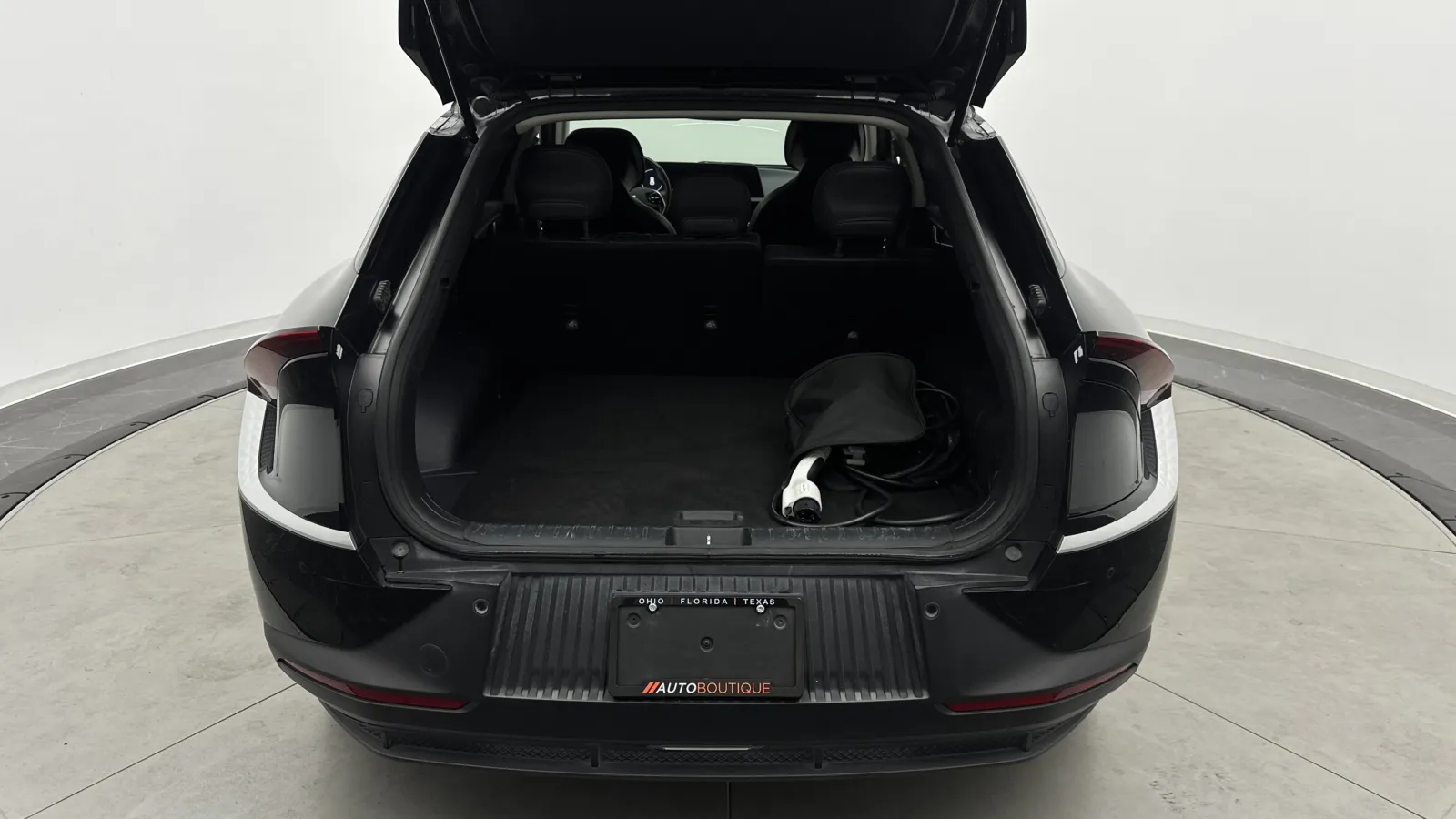 Kia EV6 photo 28