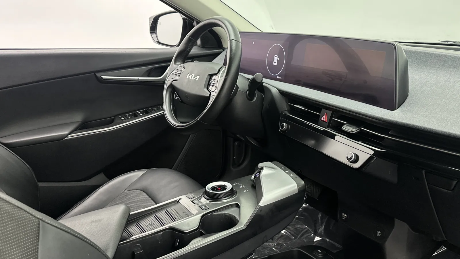 Kia EV6 photo 36