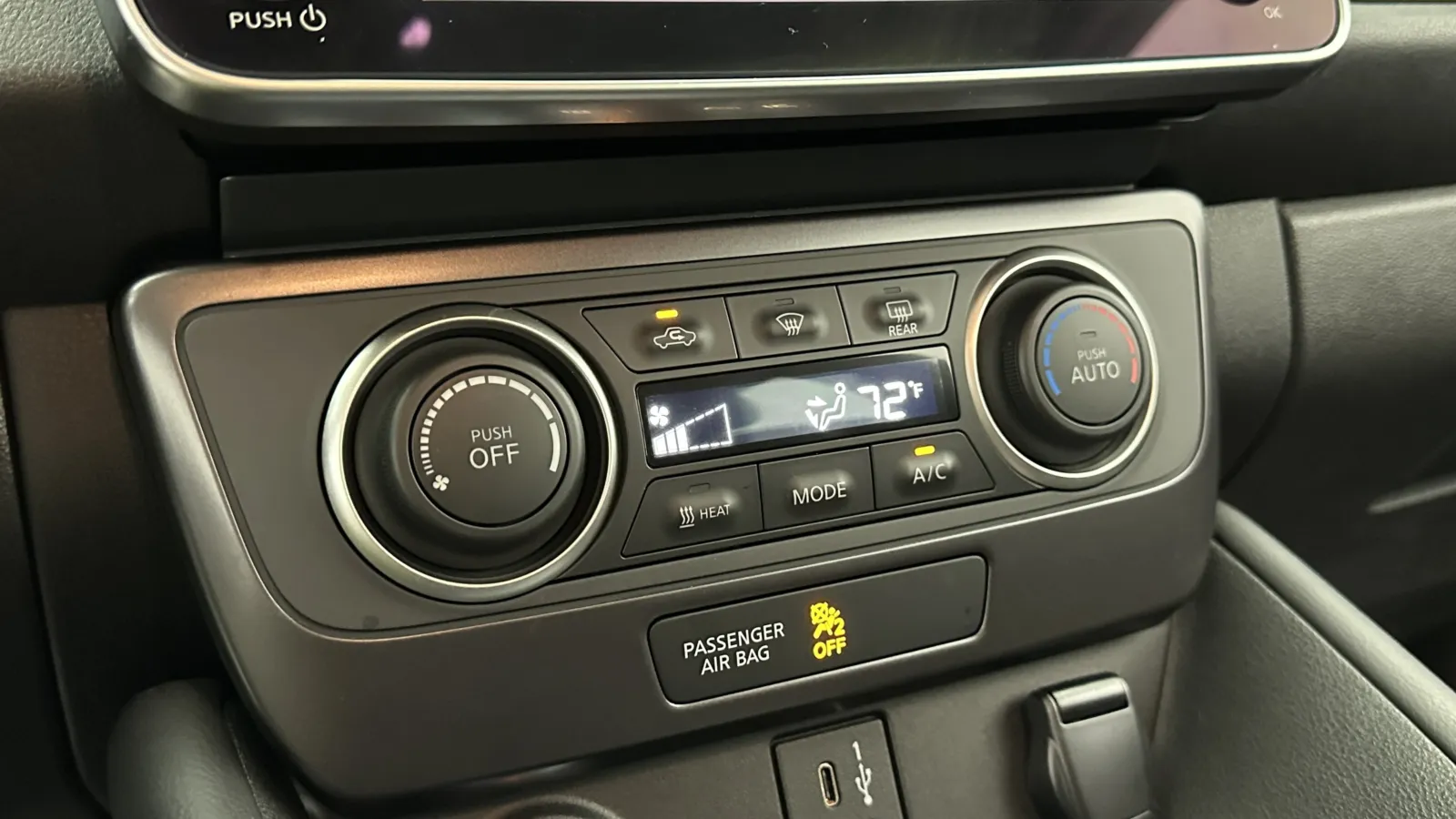 Nissan Leaf photo 17