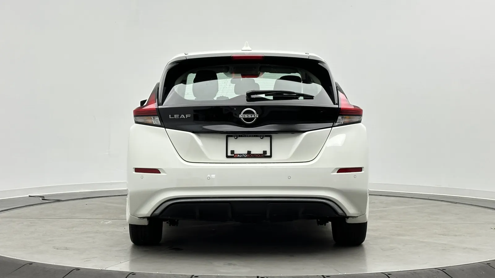 Nissan Leaf photo 6