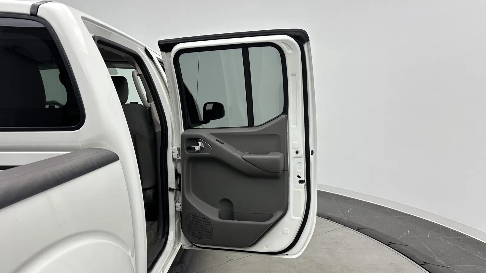 Nissan Frontier photo 23