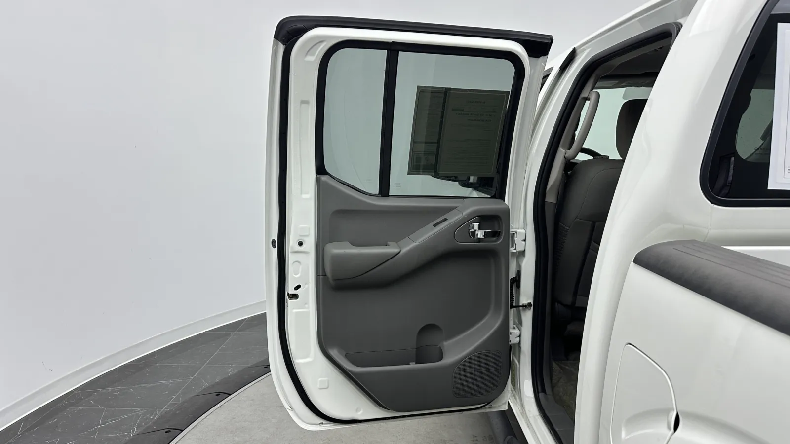 Nissan Frontier photo 21