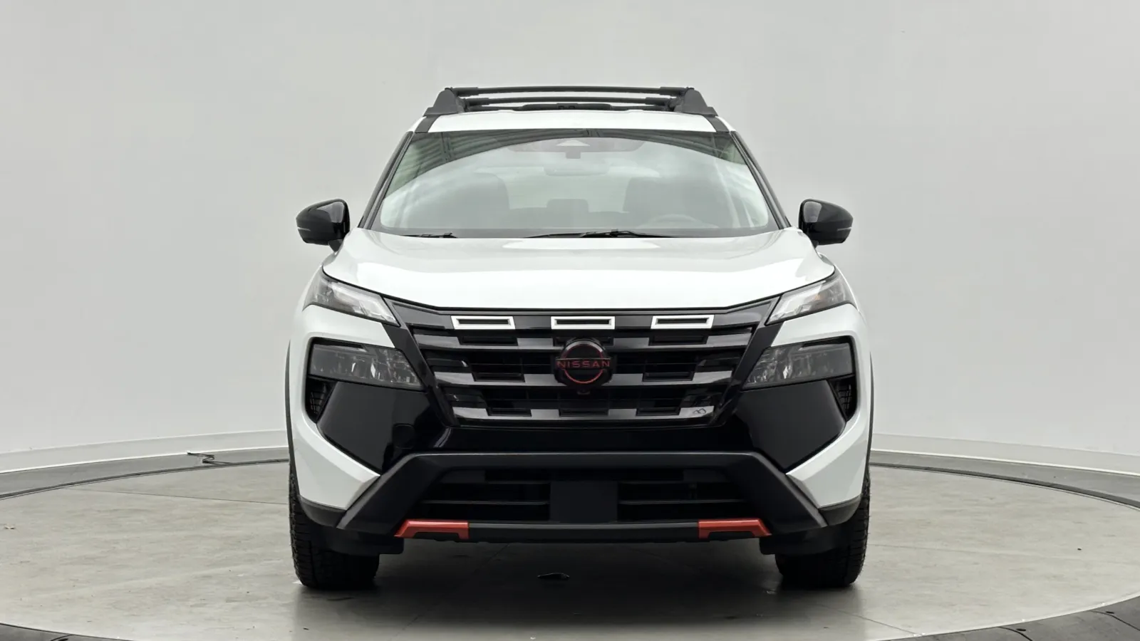 Nissan Rogue photo 2