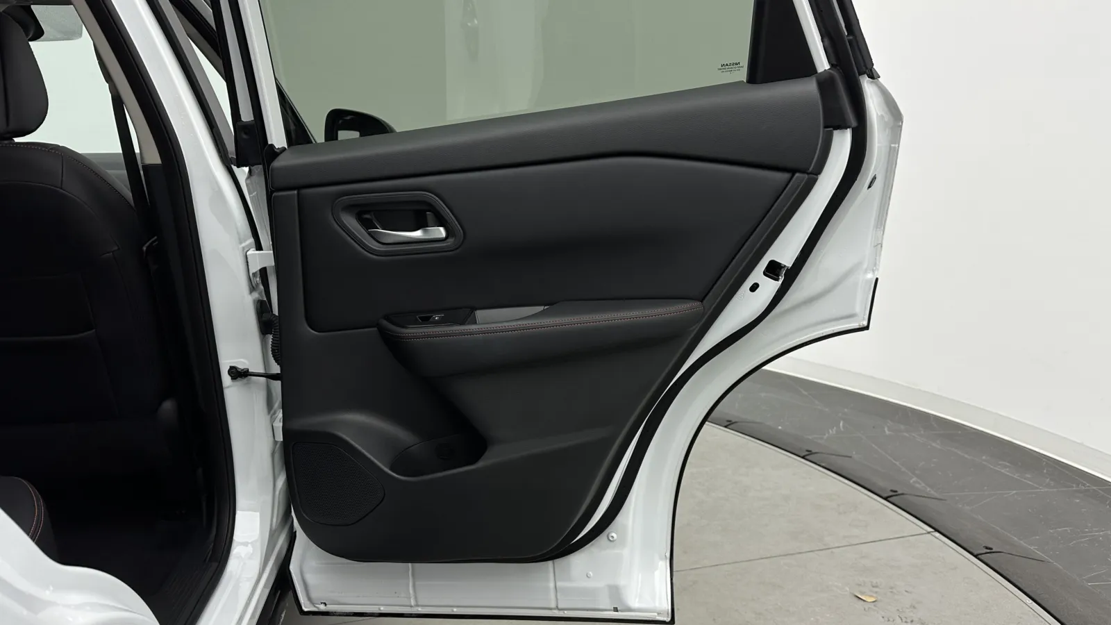 Nissan Rogue photo 32