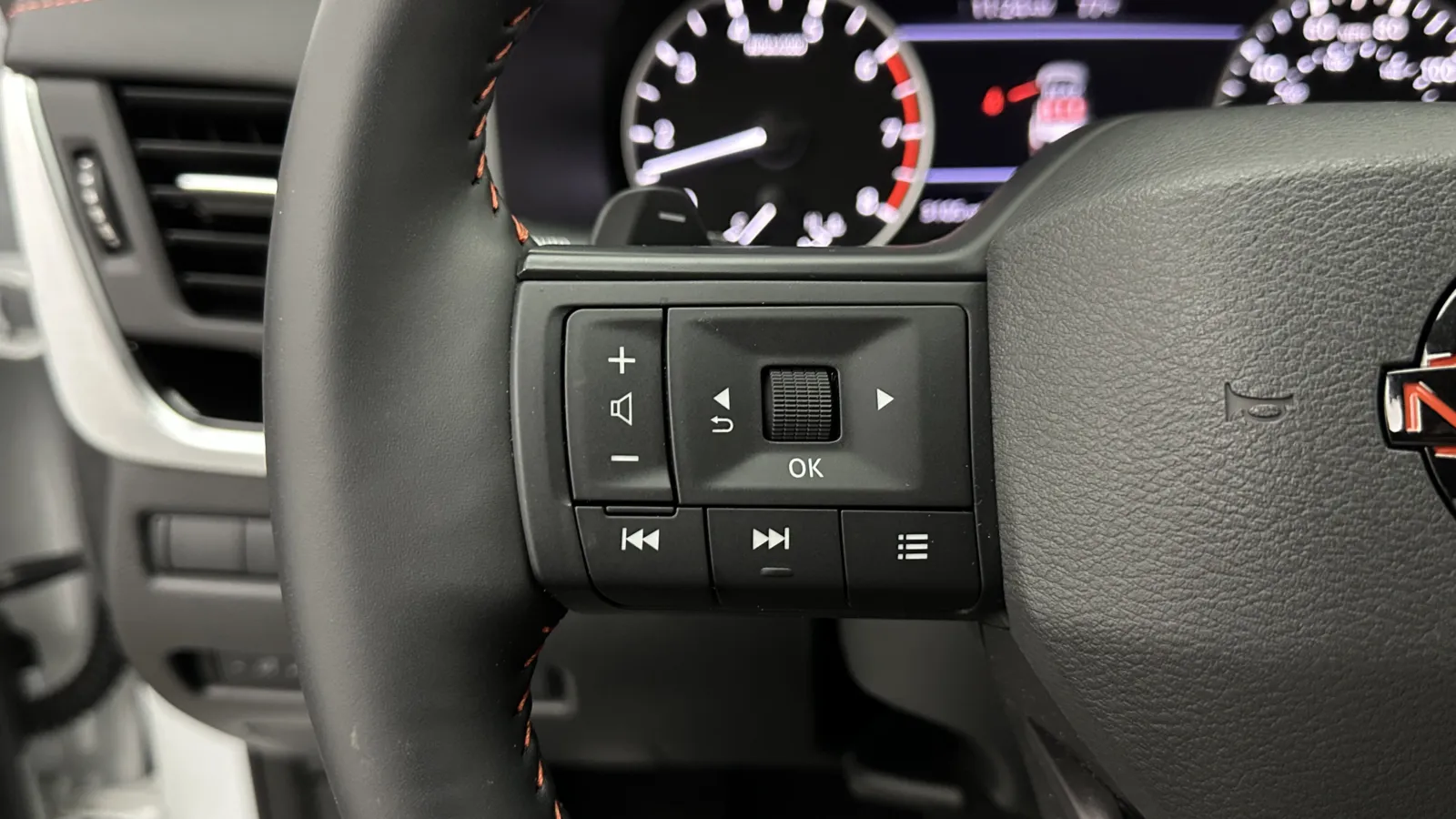 Nissan Rogue photo 22