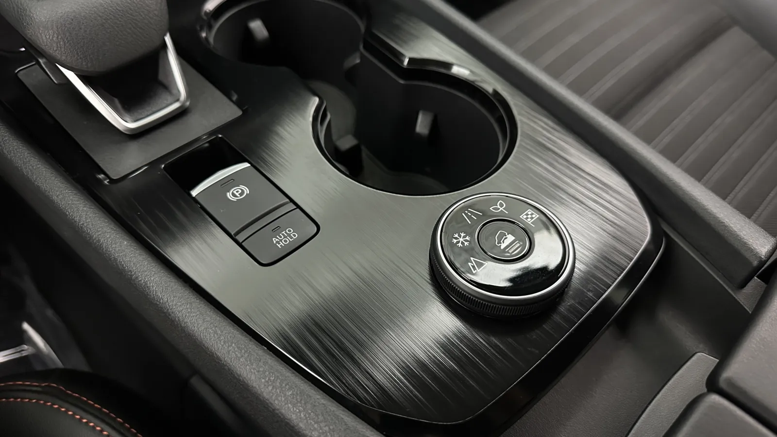 Nissan Rogue photo 16