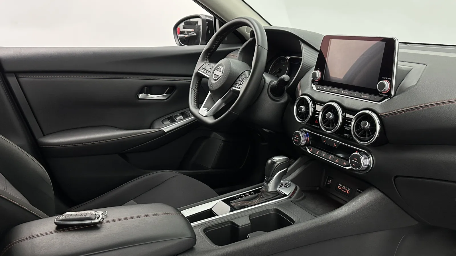 Nissan Sentra photo 33