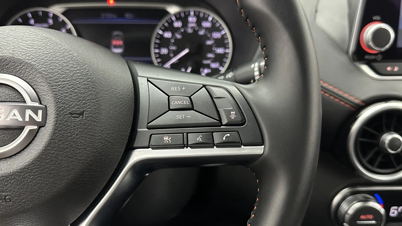 Nissan Sentra photo 23