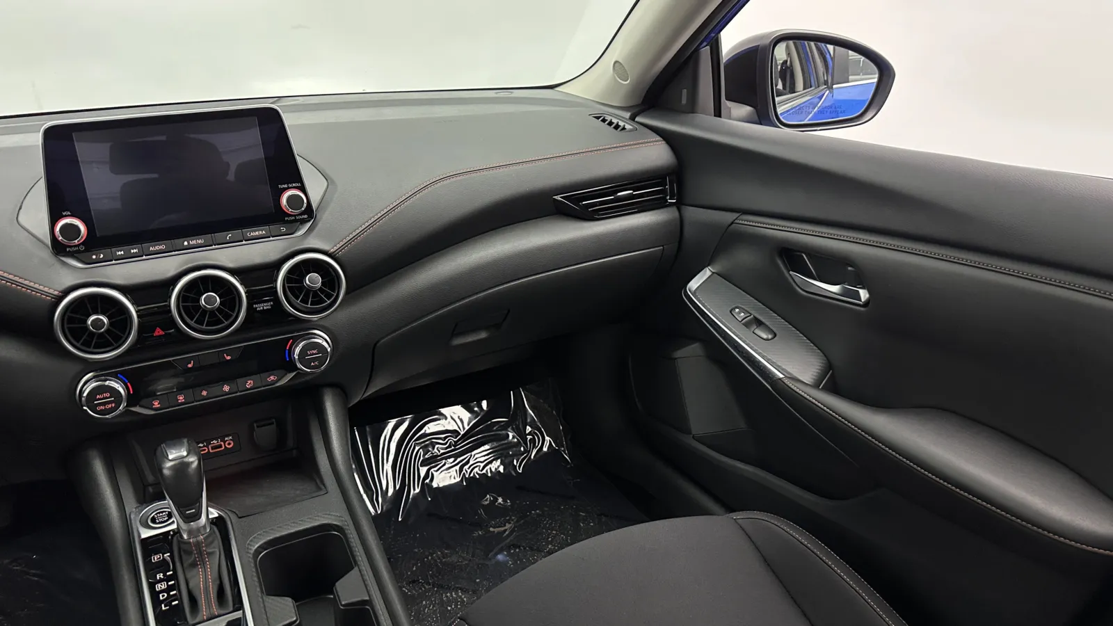 Nissan Sentra photo 32