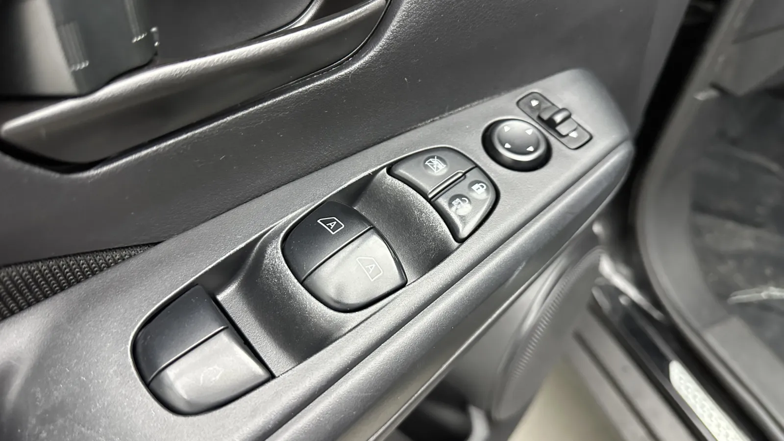 Nissan Kicks photo 9