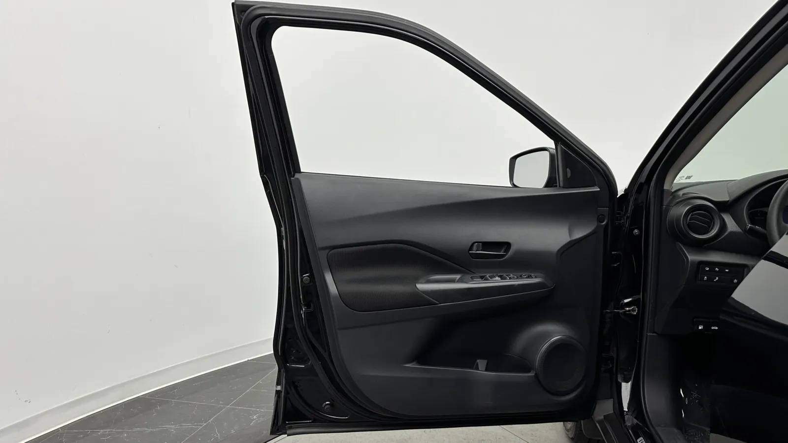 Nissan Kicks photo 8