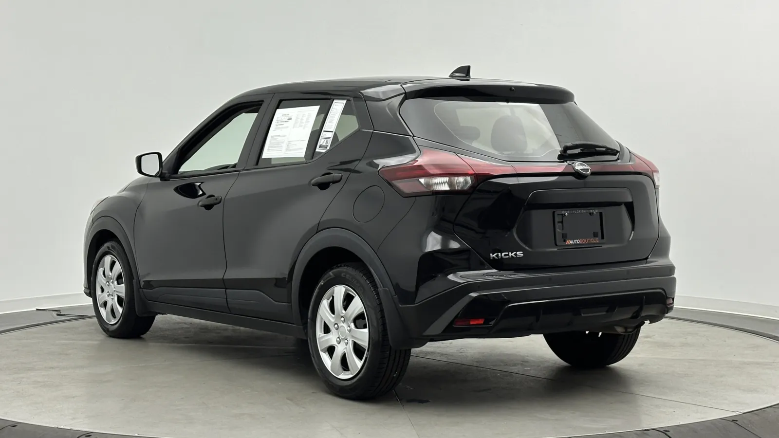 Nissan Kicks photo 5